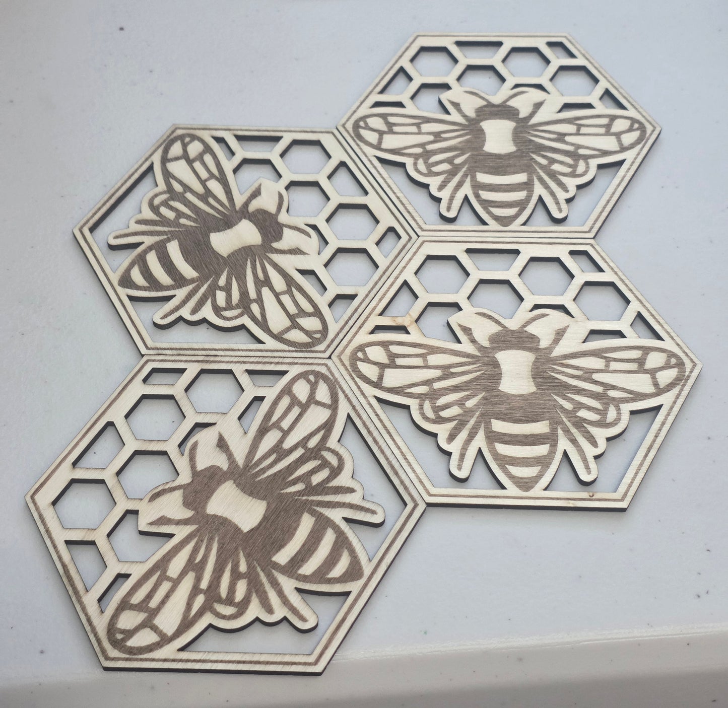 Bee Honeycomb Wooden Coasters Set – Laser Cut Honey Bee Drink Coasters – Rustic Farmhouse Table Decor – Honeycomb Bee Gift – Set of 4